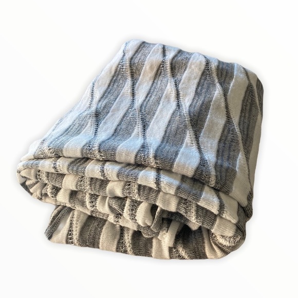 Striped Infinity Scarf Gray and White - Picture 3 of 3